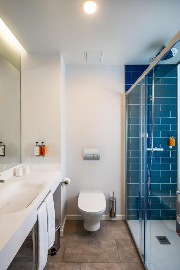 Quarto Duplo Premium com Vista Mar Parcial
